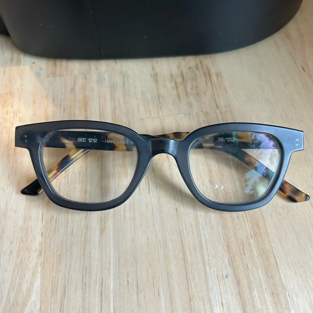 See stylish gray